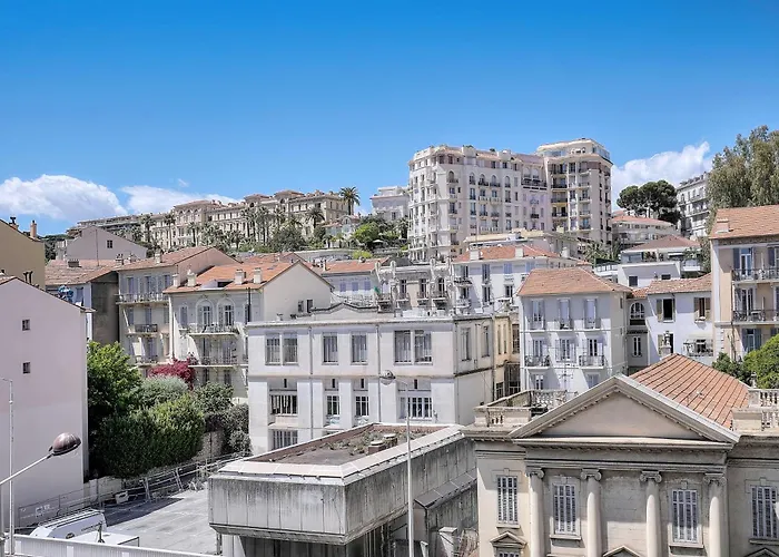 Le Eve- 350m Mer- 600 Palais-vca